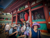 Suzanne at Kaminarimon Gate in Asakusa, Tokyo