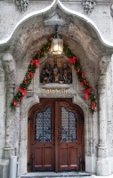 Munich: Rathaus door